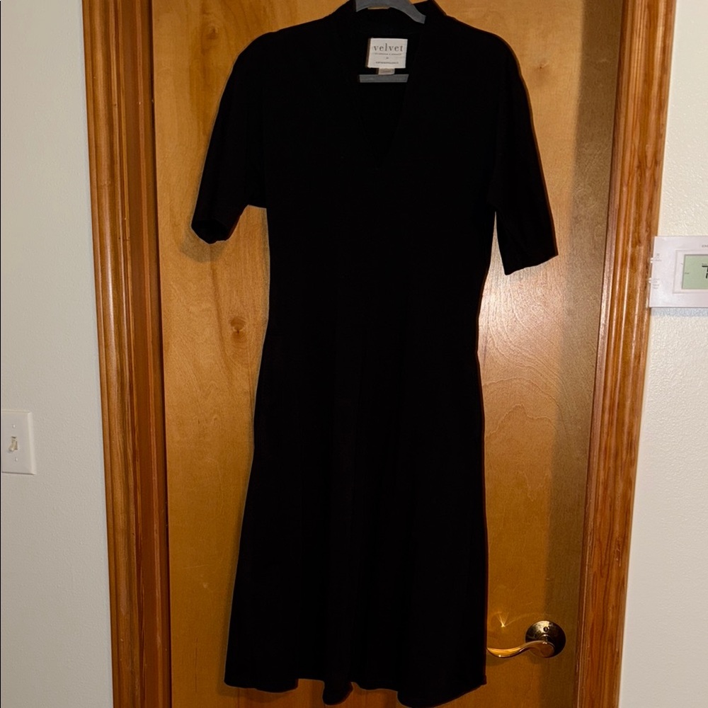 Velvet Black A-Line Midi Dress V-Neck Short Sleeve - Picture 7 of 11